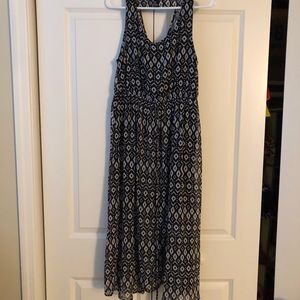 Long black and white dress